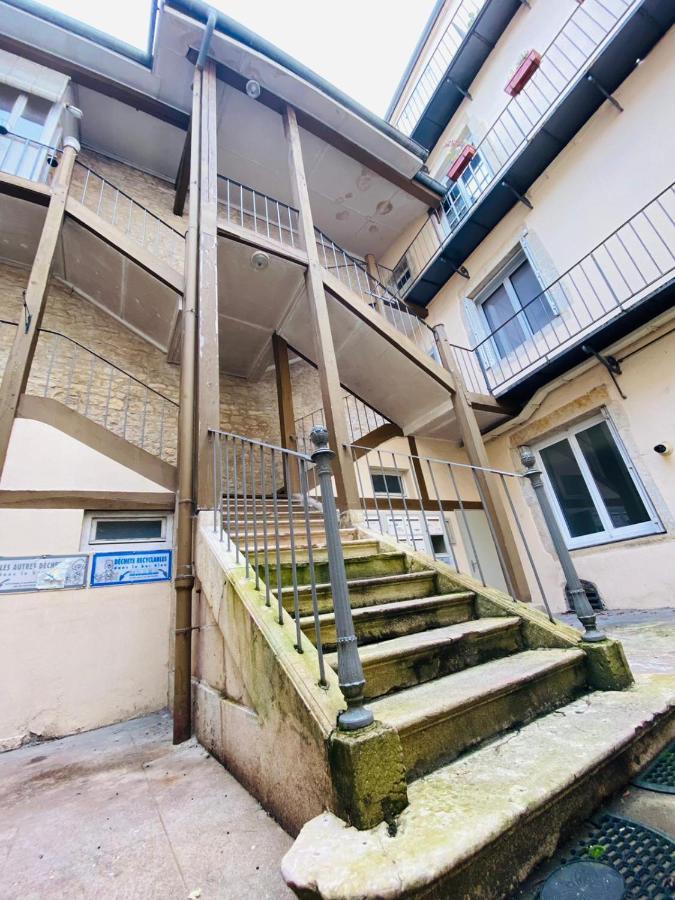 Vaste Appartement Centre Historique De Dole Eksteriør billede